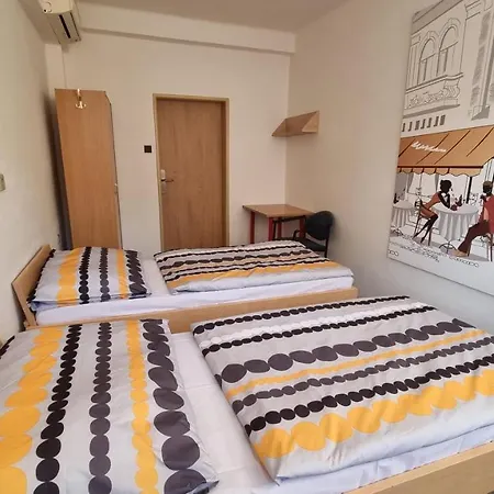فندق Rada اوسترافا